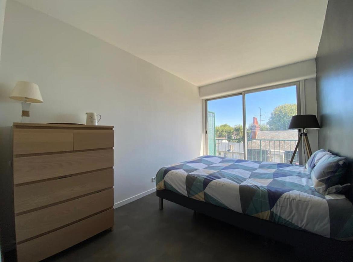 Vue Sur Les Toits De Tours Apartment Luaran gambar